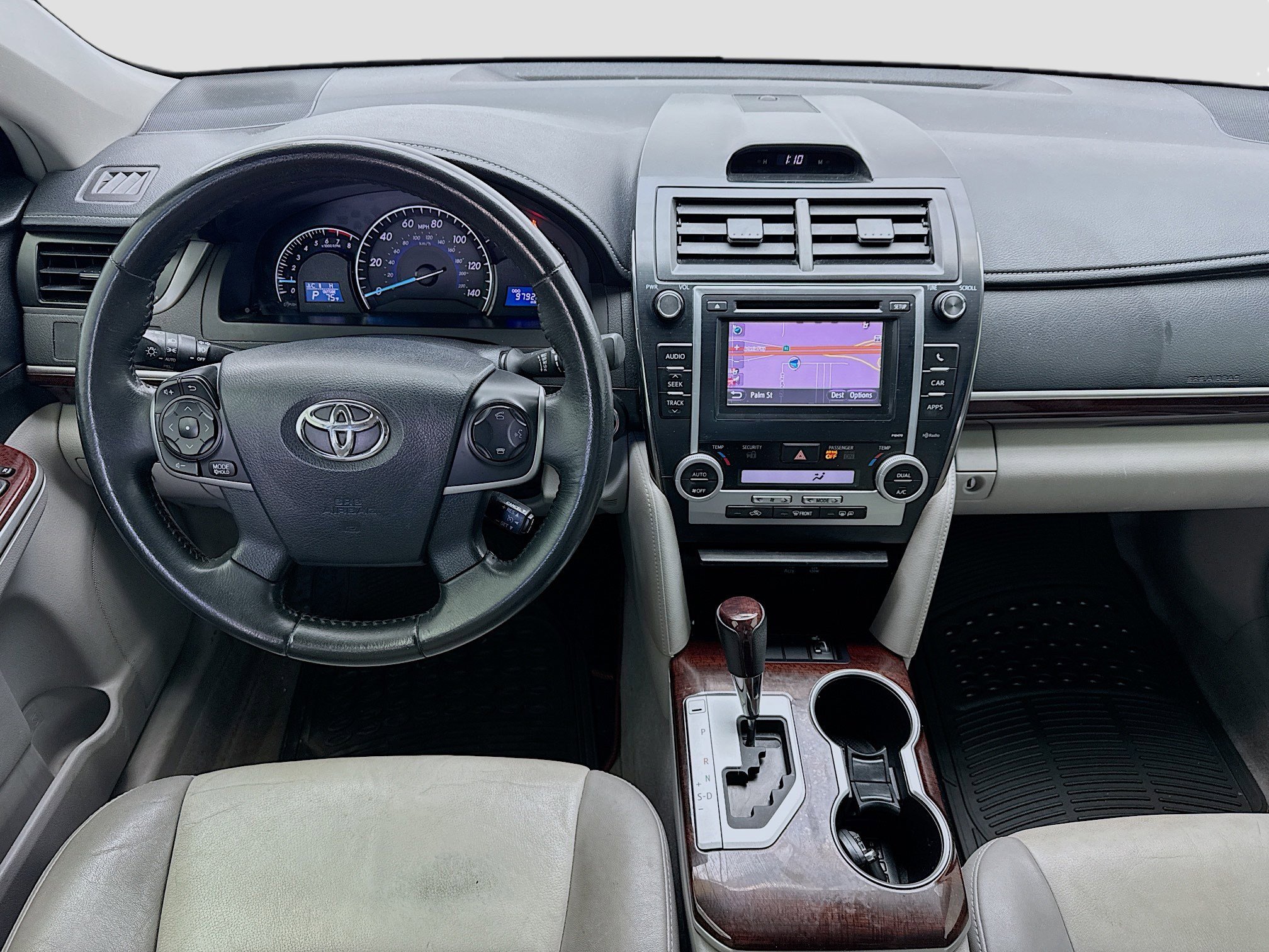 Used 2013 Toyota Camry XLE w/ Leather Pkg image 15