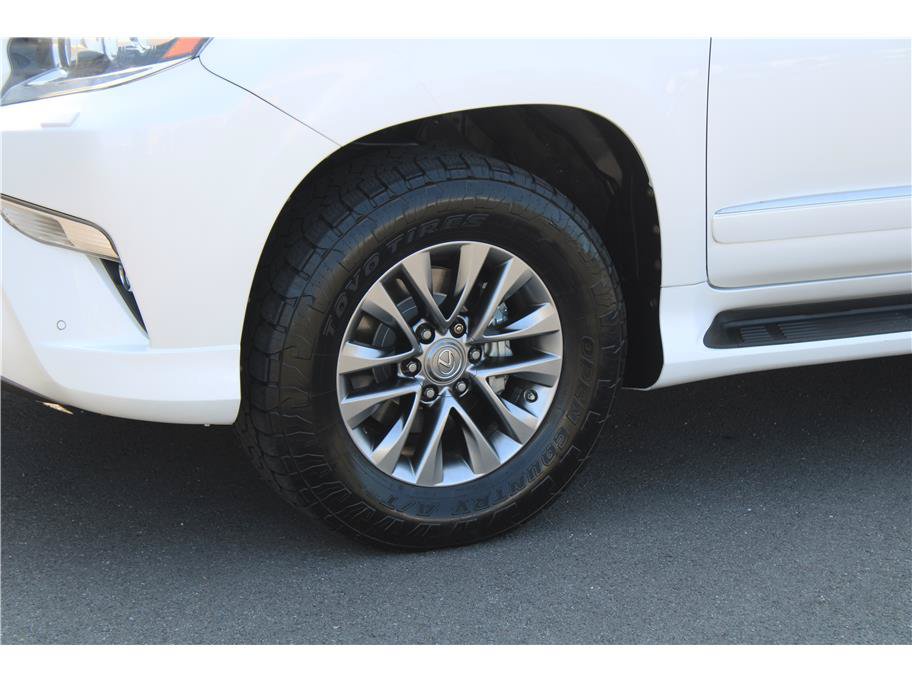 Used 2015 Lexus GX 460 Luxury AWD/4WD image 6