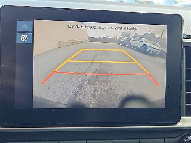 Certified 2024 Hyundai Venue SEL image 21