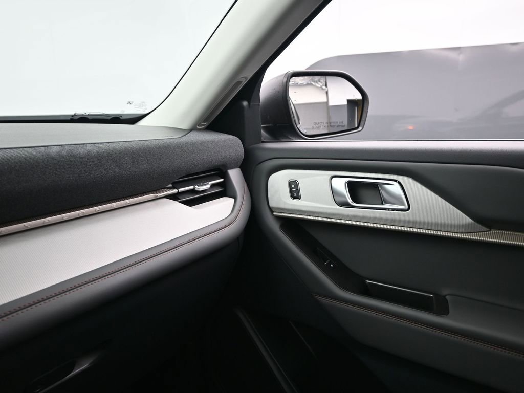 New 2026 Ford Explorer Active image 23