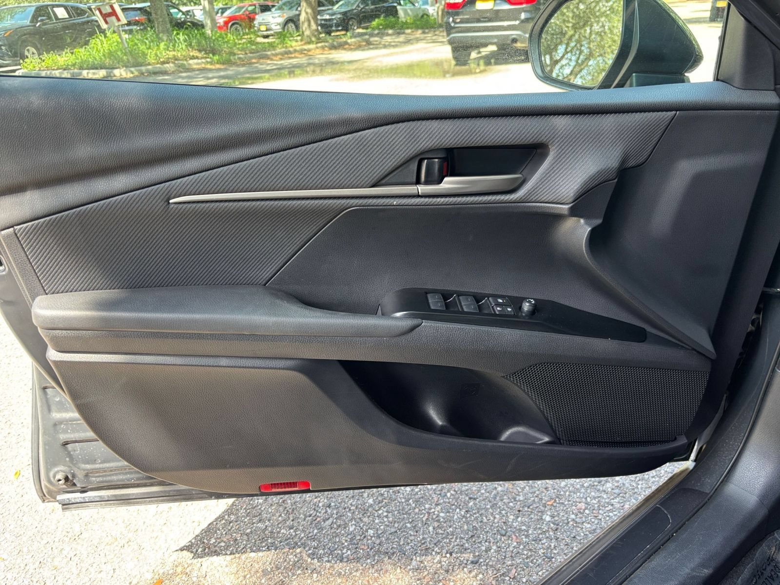Used 2026 Toyota Camry SE FWD image 18
