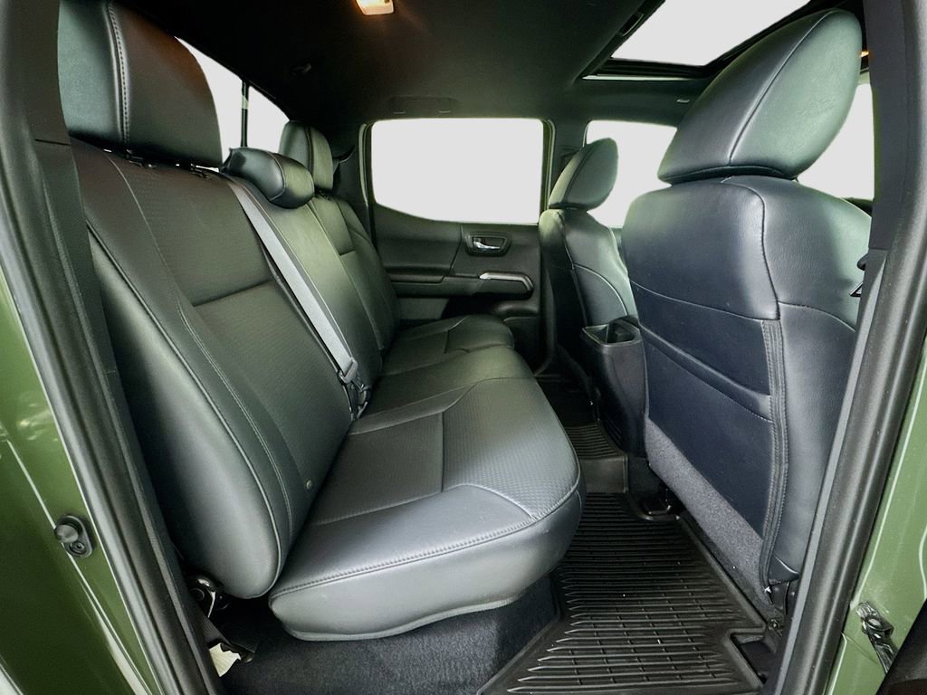 Used 2021 Toyota Tacoma Limited image 28