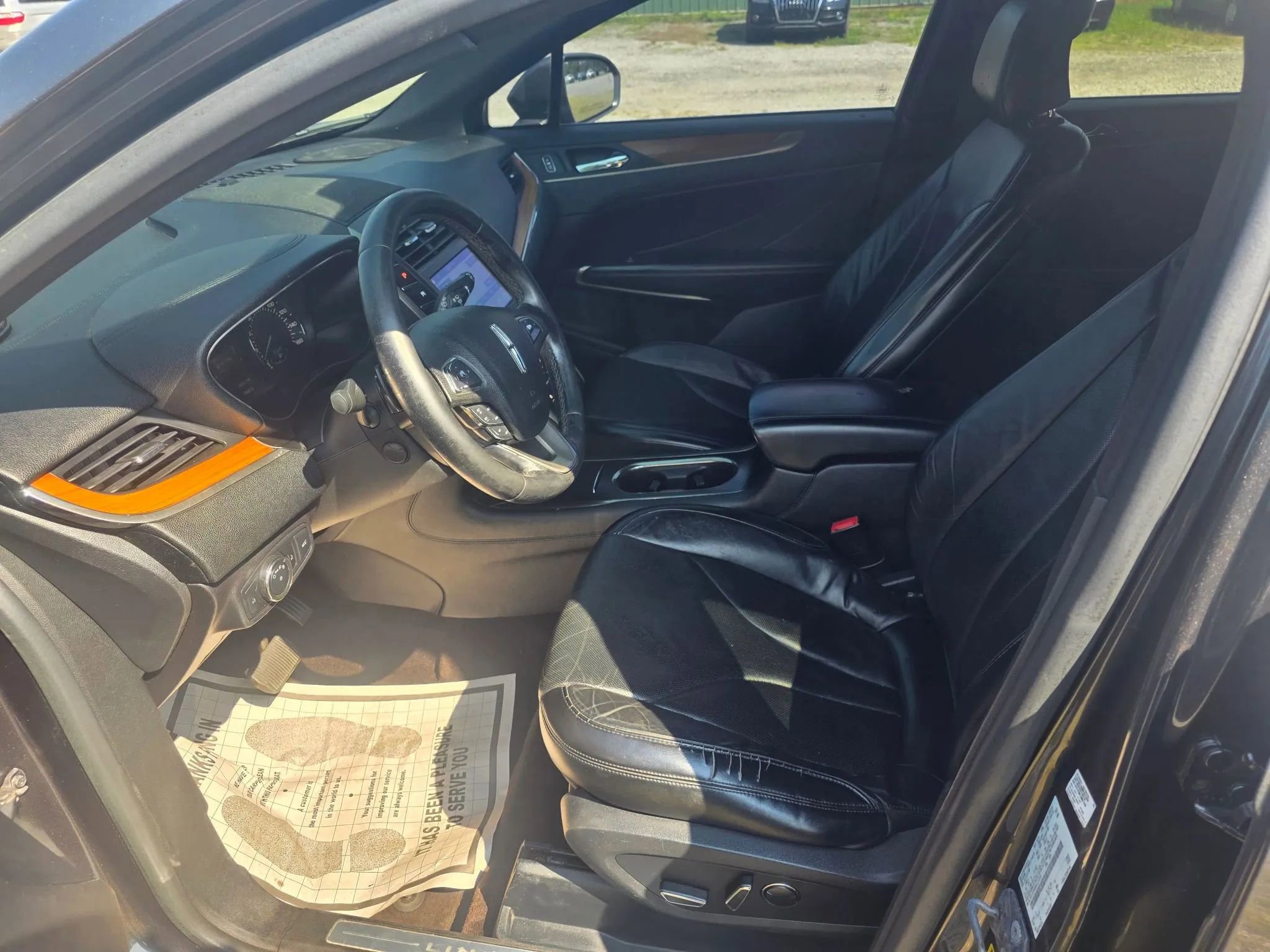 Used 2017 Lincoln MKC Reserve w/ Lincoln MKC Climate Package image 21