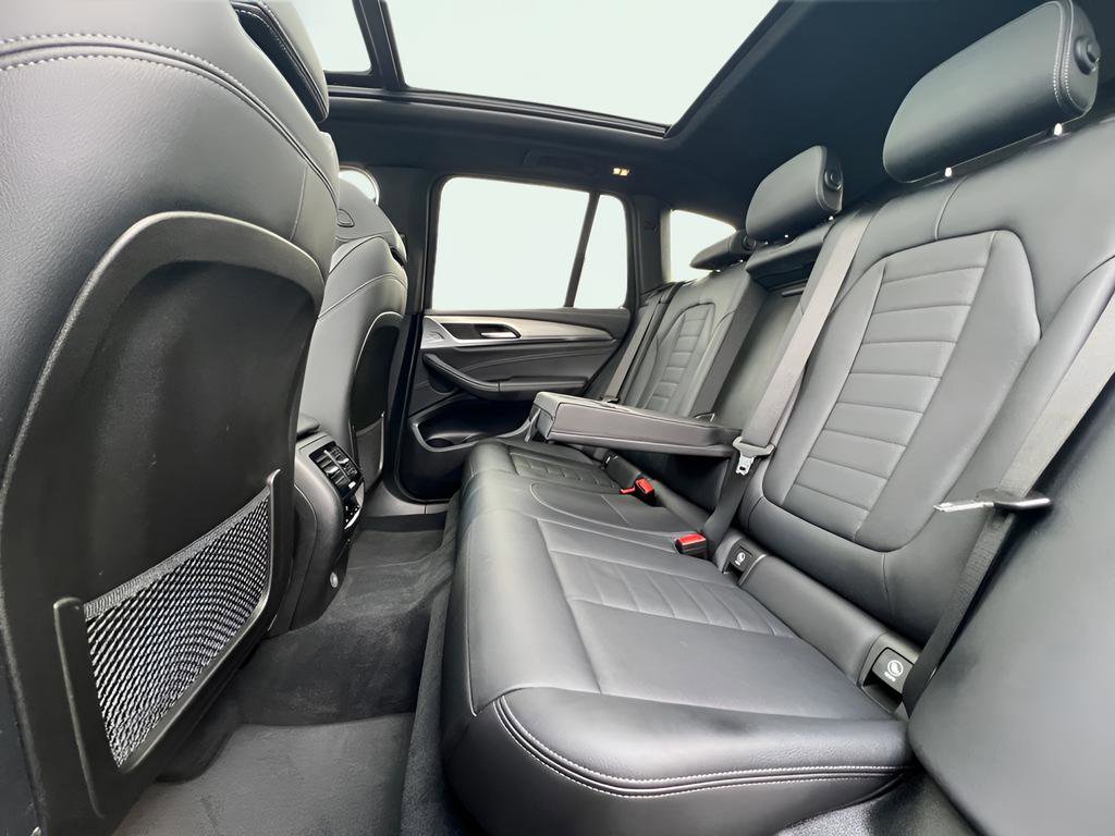 Used 2018 BMW X3 M40i image 21