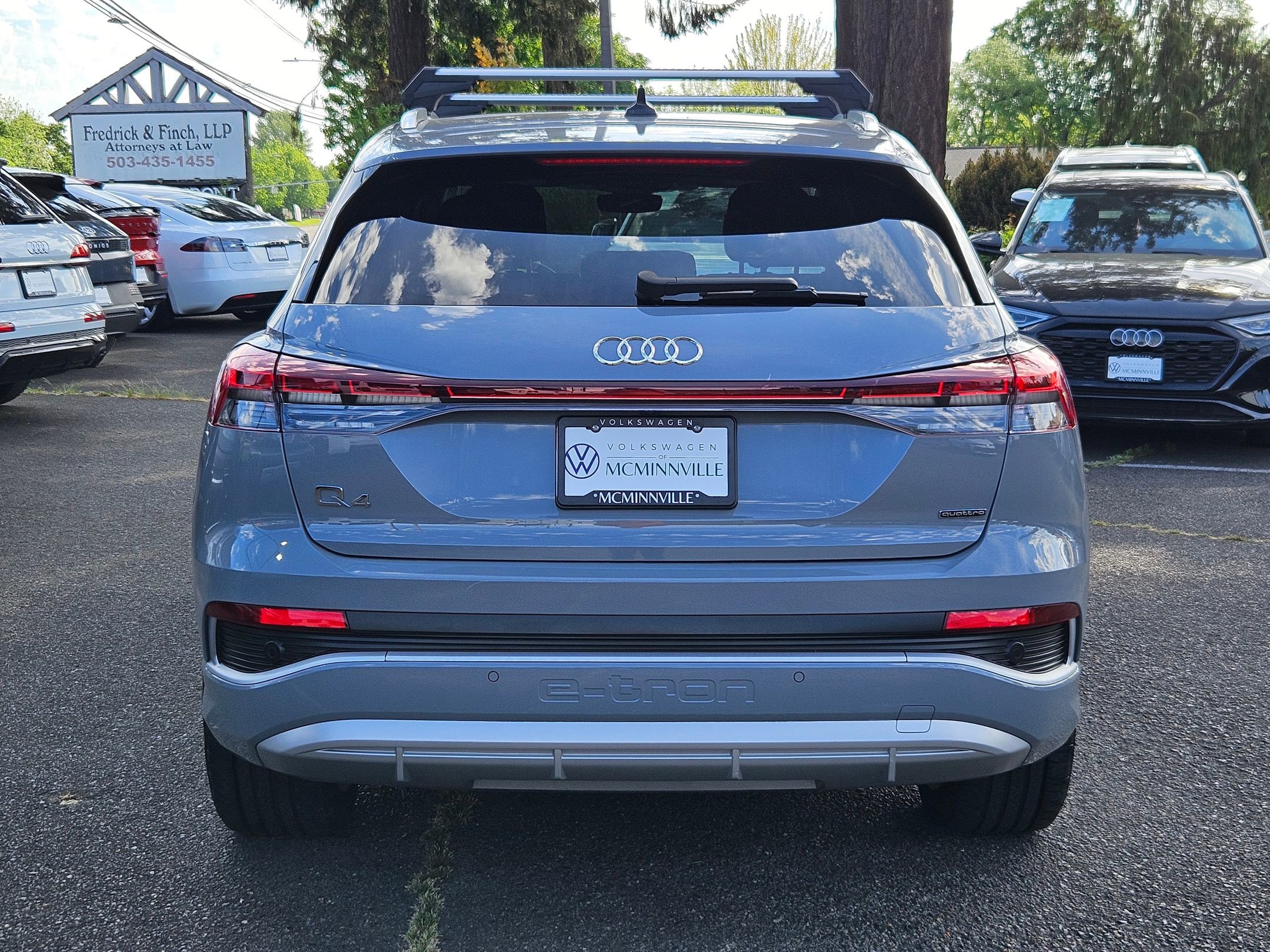 Used 2023 Audi Q4 e-tron Premium Plus w/ Premium Plus AWD/4WD image 4