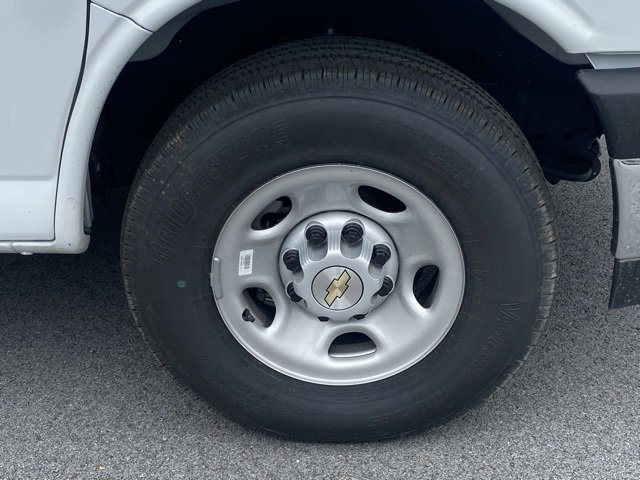 New 2025 Chevrolet Express 3500 w/ Power Convenience Package image 33