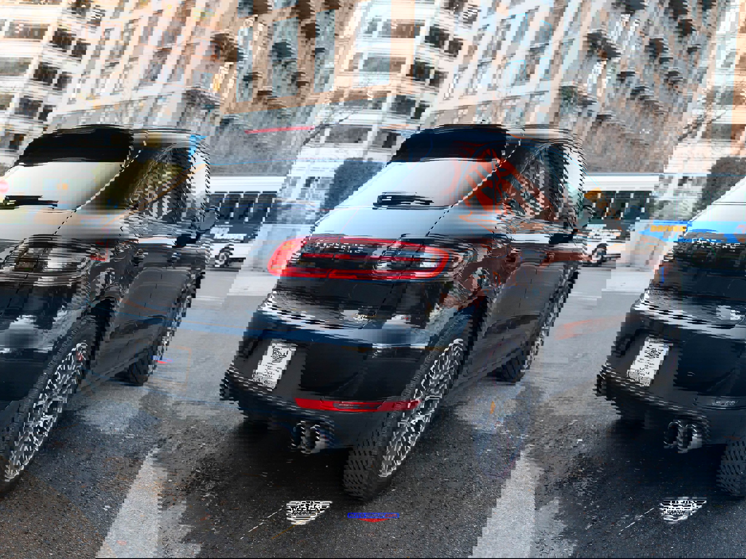 Used 2018 Porsche Macan Sport Edition image 7