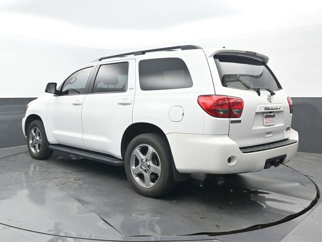 Used 2013 Toyota Sequoia SR5 w/ Sport Appearance Pkg image 3