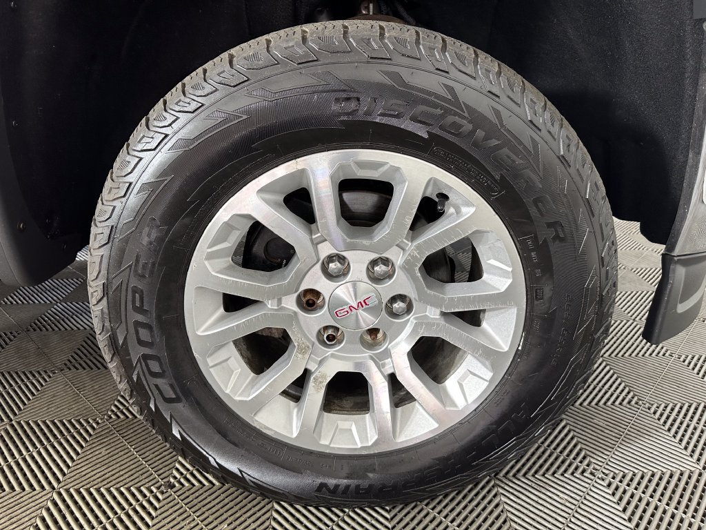 Used 2014 GMC Sierra 1500 SLE w/ SLE Value Package AWD/4WD image 28