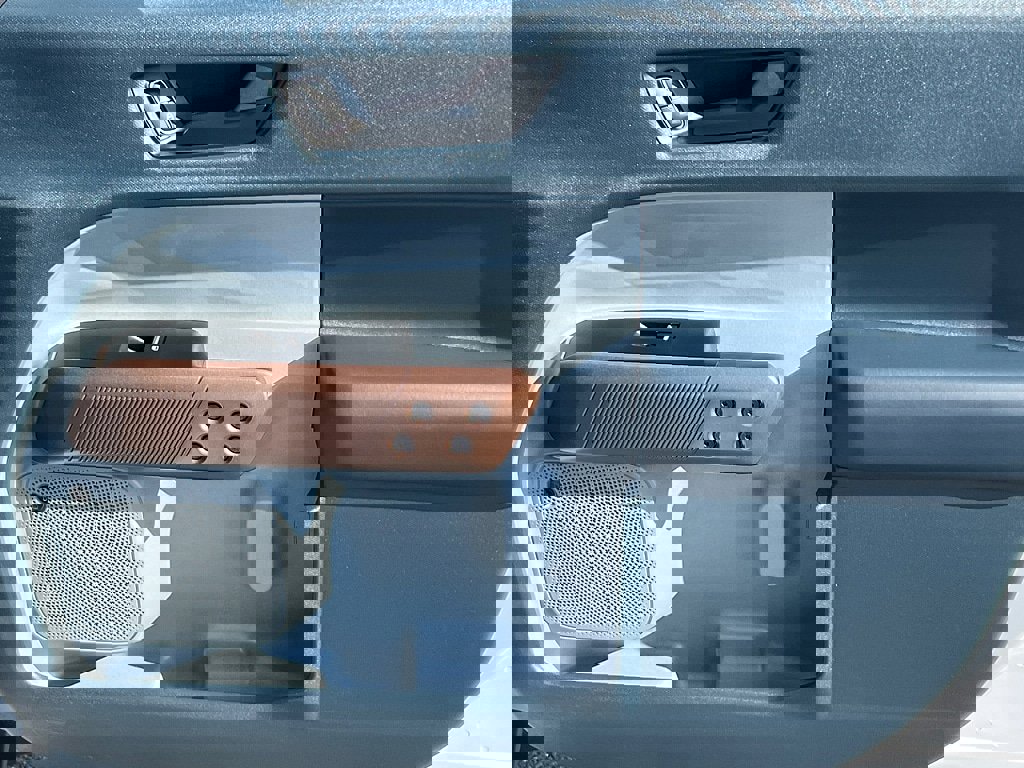 Used 2024 Ford Maverick Lariat image 21