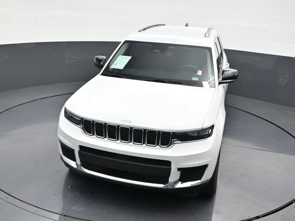 Used 2023 Jeep Grand Cherokee L Laredo image 24