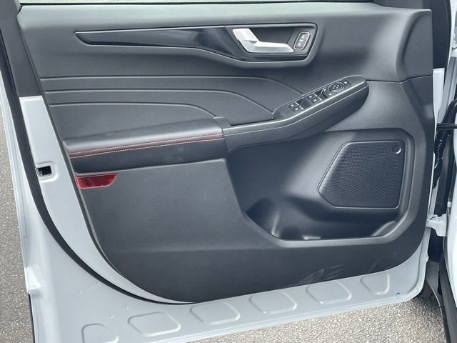 New 2025 Ford Escape ST-Line w/ Tech Pack #1 image 18