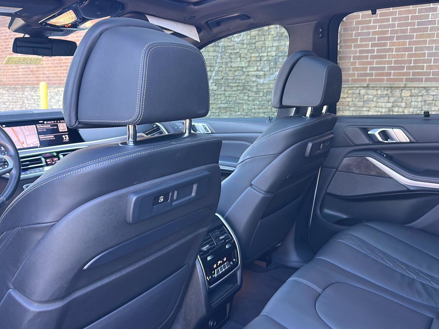 Used 2020 BMW X5 M50i w/ Executive Package AWD/4WD image 24