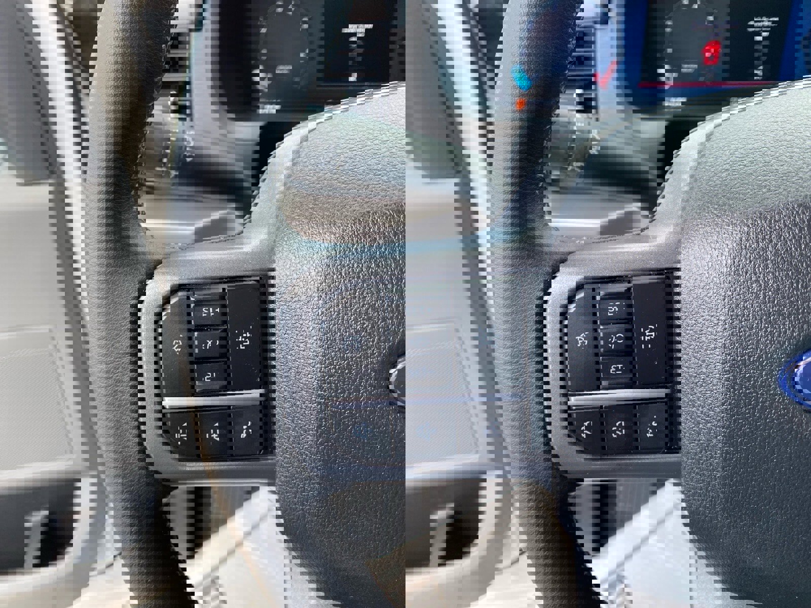 Used 2025 Ford F150 XLT w/ Equipment Group 301A Standard image 16