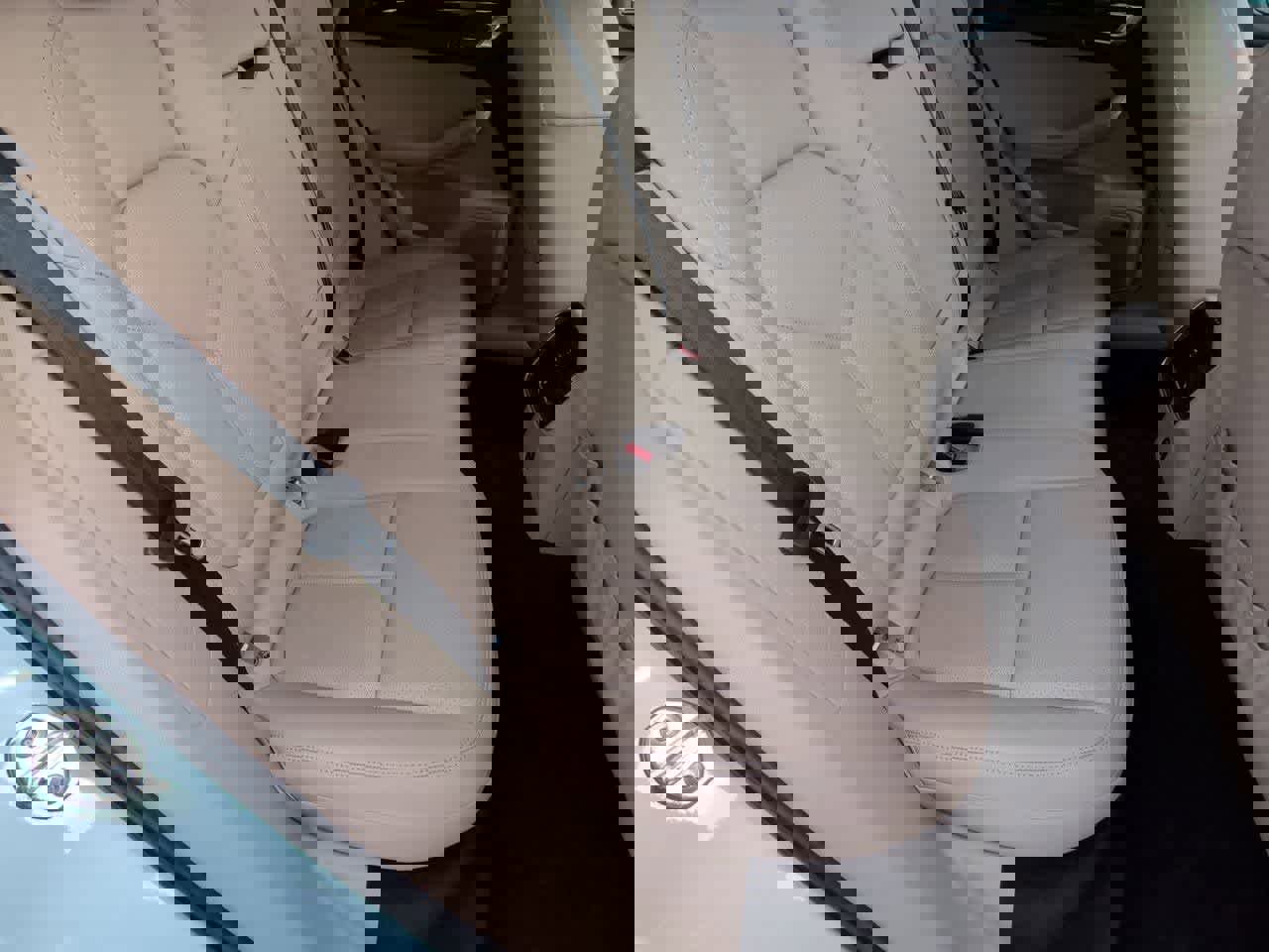 Used 2023 Porsche Macan Turbo image 21