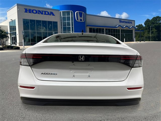 New 2025 Honda Accord SE image 4