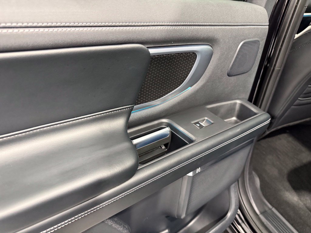 Certified 2025 Ford Expedition Max Platinum w/ Stealth Performance Package AWD/4WD image 25