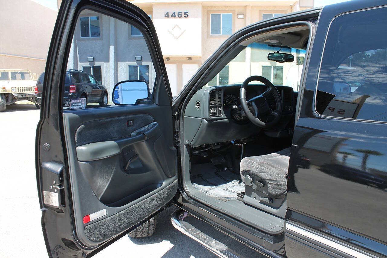 Used 1999 Chevrolet Silverado 2500 LS w/ Snow Plow Prep Pkg AWD/4WD image 20