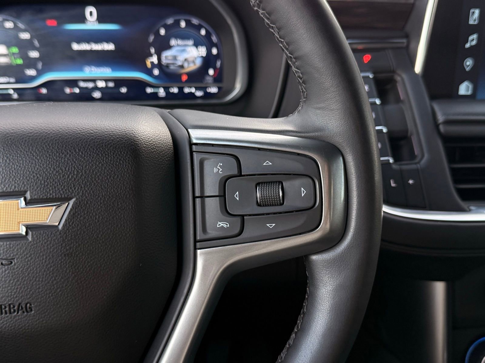 Used 2023 Chevrolet Tahoe LT w/ Luxury Package image 39