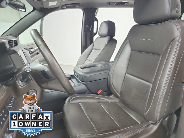 Used 2023 GMC Yukon XL Denali AWD/4WD image 19