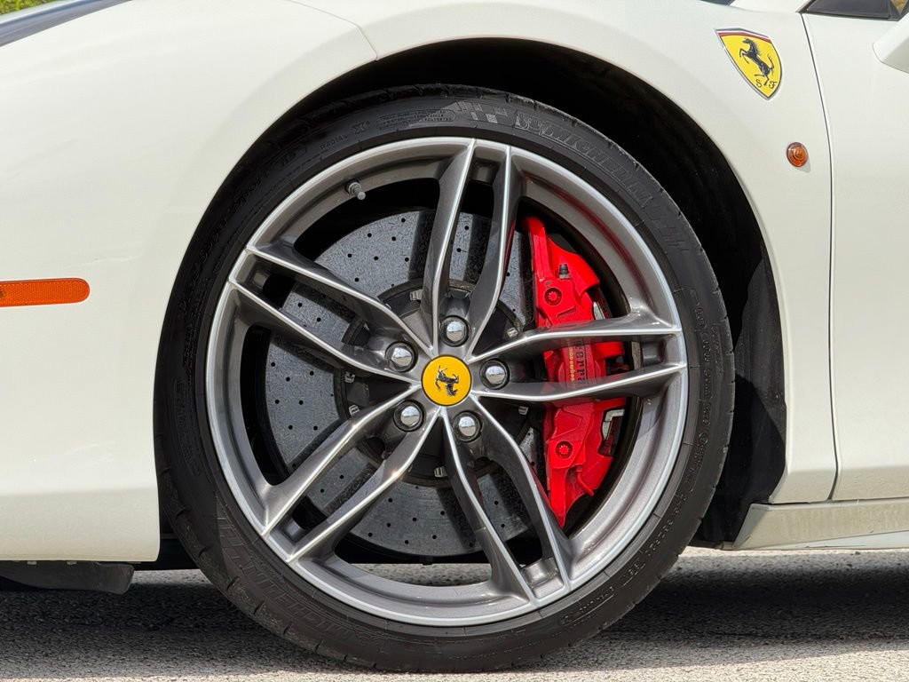 Used 2019 Ferrari 488 Spider RWD image 30