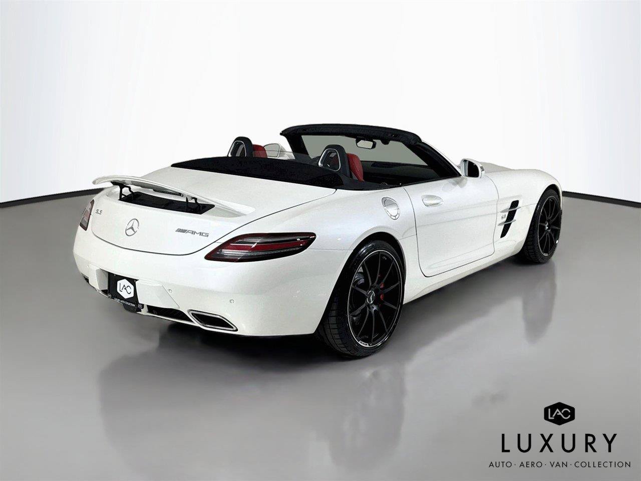 Used 2012 Mercedes-Benz SLS AMG Roadster image 6