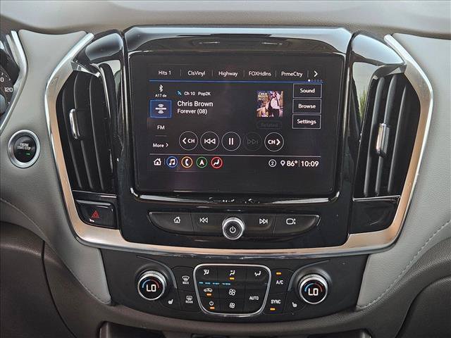 Used 2020 Chevrolet Traverse LT w/ LT Premium Package AWD/4WD image 12