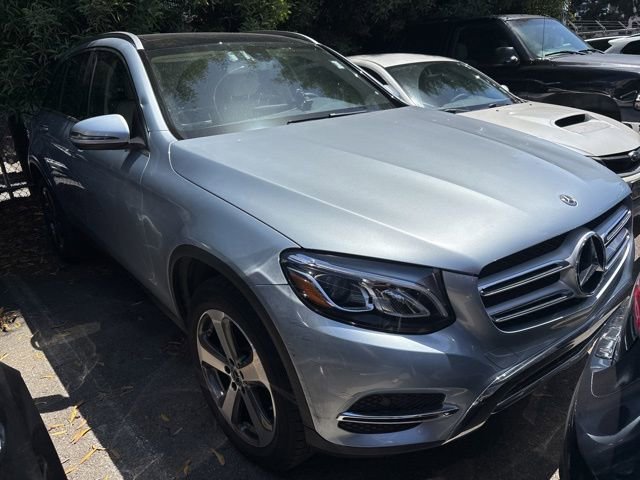 Used 2018 Mercedes-Benz GLC 300 4MATIC image 2