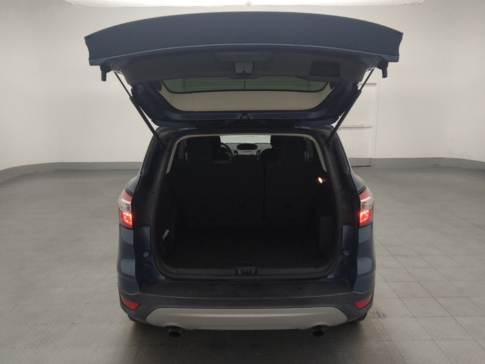 Used 2018 Ford Escape SE FWD image 29