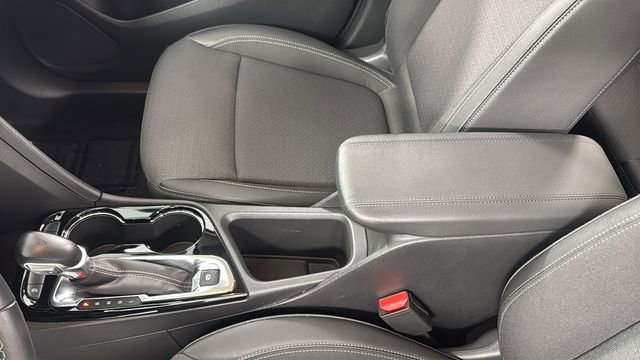 Used 2023 Buick Encore GX Select w/ Sport Touring Package image 35