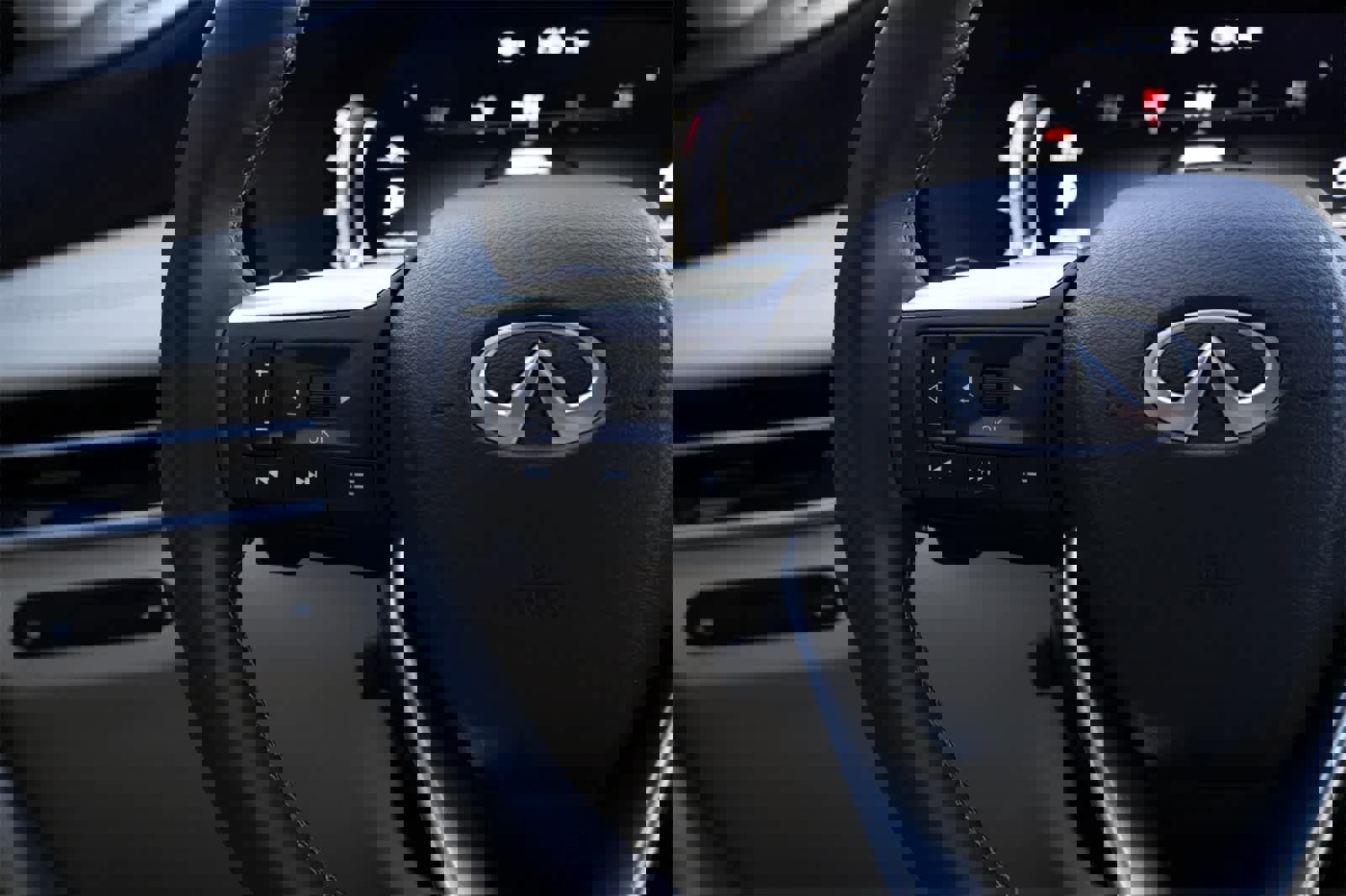 Certified 2025 INFINITI QX60 Sensory image 10