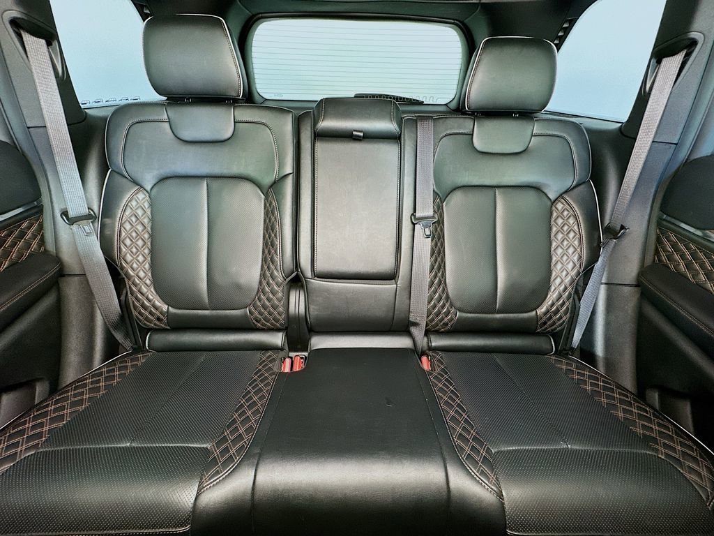 Used 2022 Jeep Grand Cherokee Summit AWD/4WD image 13