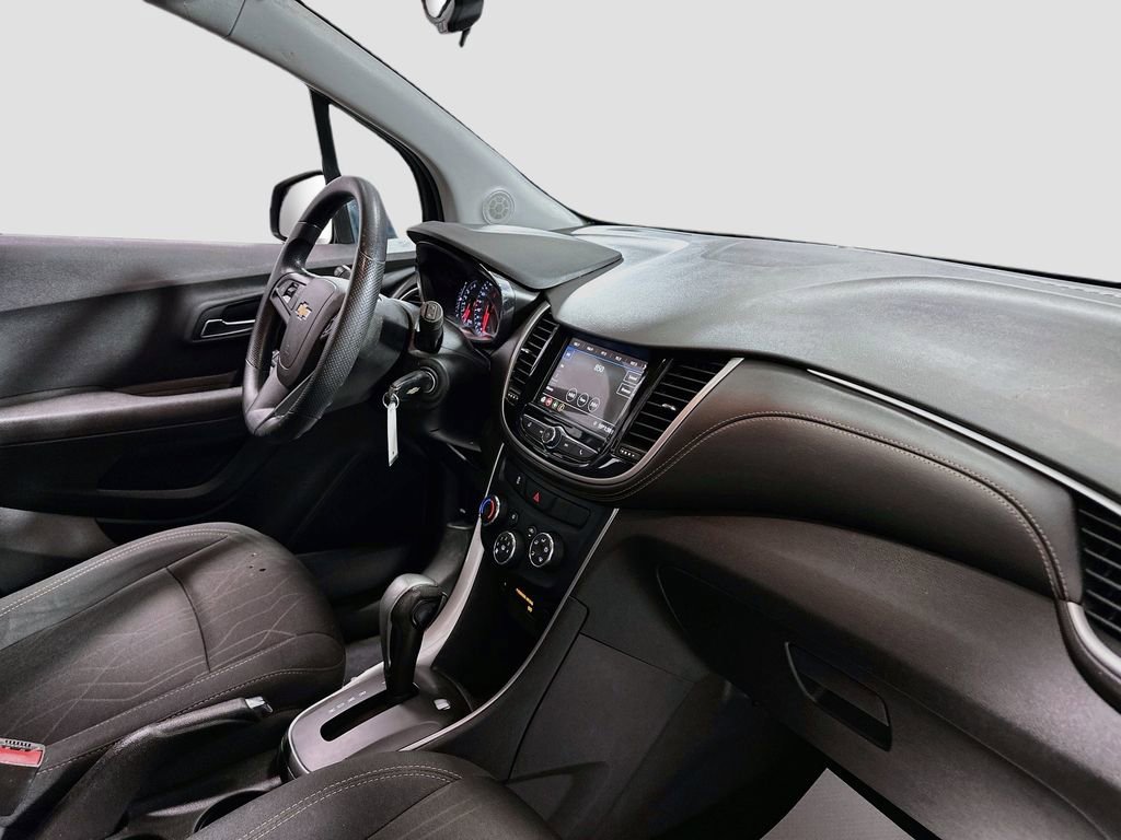 Used 2019 Chevrolet Trax LT FWD image 27