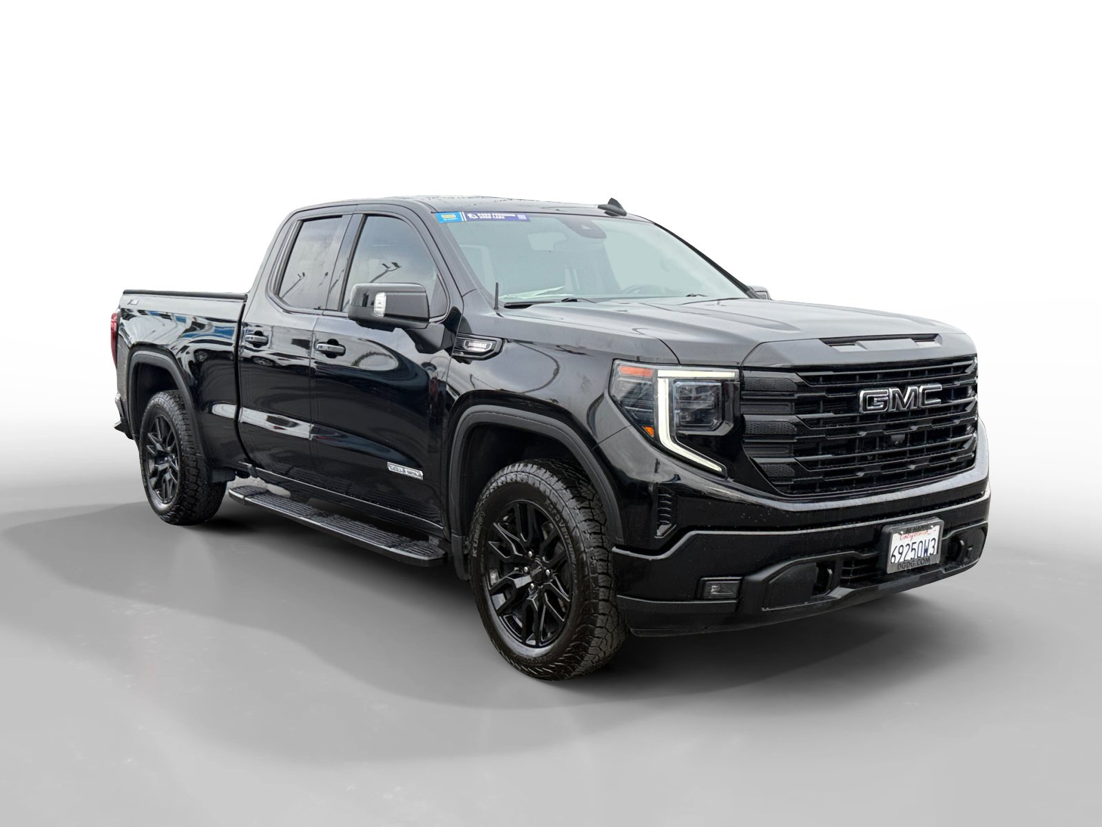 Used 2023 GMC Sierra 1500 Elevation w/ Preferred Package AWD/4WD image 7