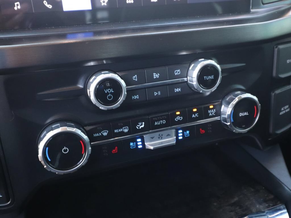 Used 2024 Ford F450 Lariat AWD/4WD image 22