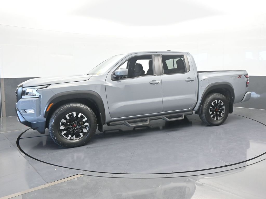 Used 2022 Nissan Frontier Pro-X image 2