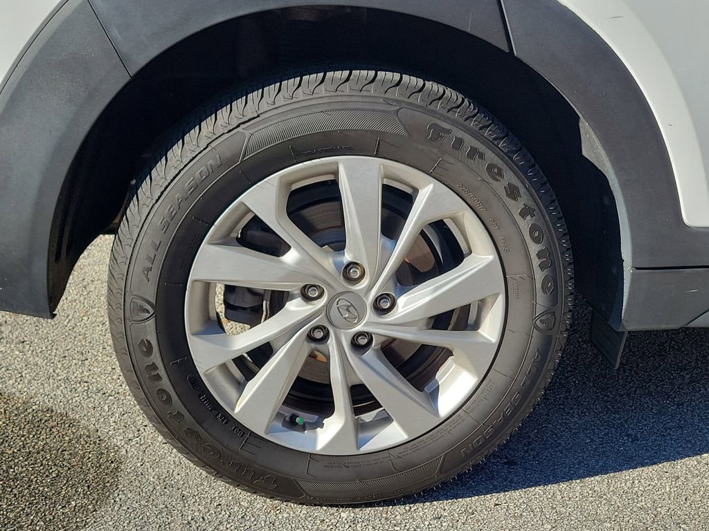 Used 2019 Hyundai Tucson SE image 15