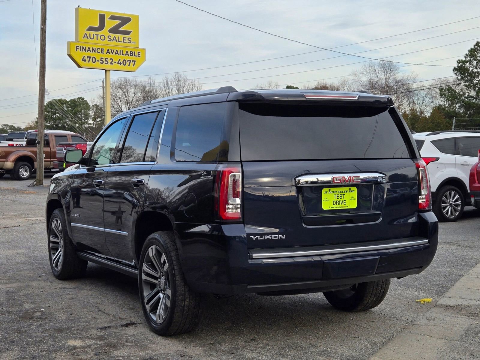 Used 2017 GMC Yukon Denali w/ Open Road Package image 4