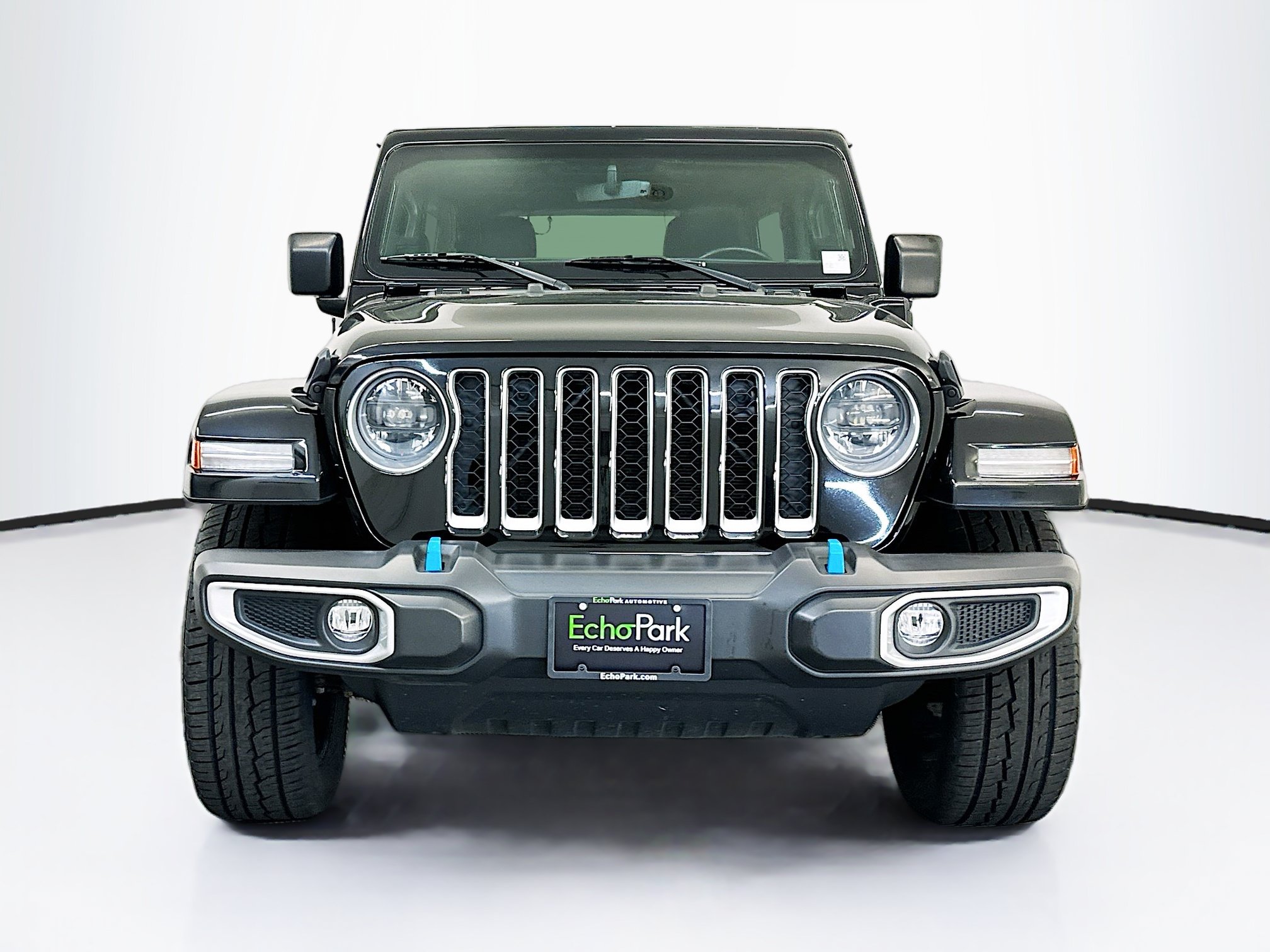 Used 2023 Jeep Wrangler Unlimited Sahara w/ Cold Weather Group AWD/4WD image 2