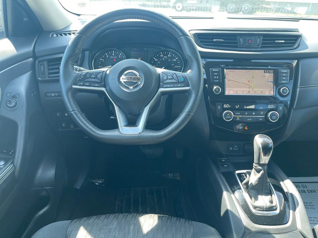 Used 2020 Nissan Rogue SV w/ Premium Package AWD/4WD image 18