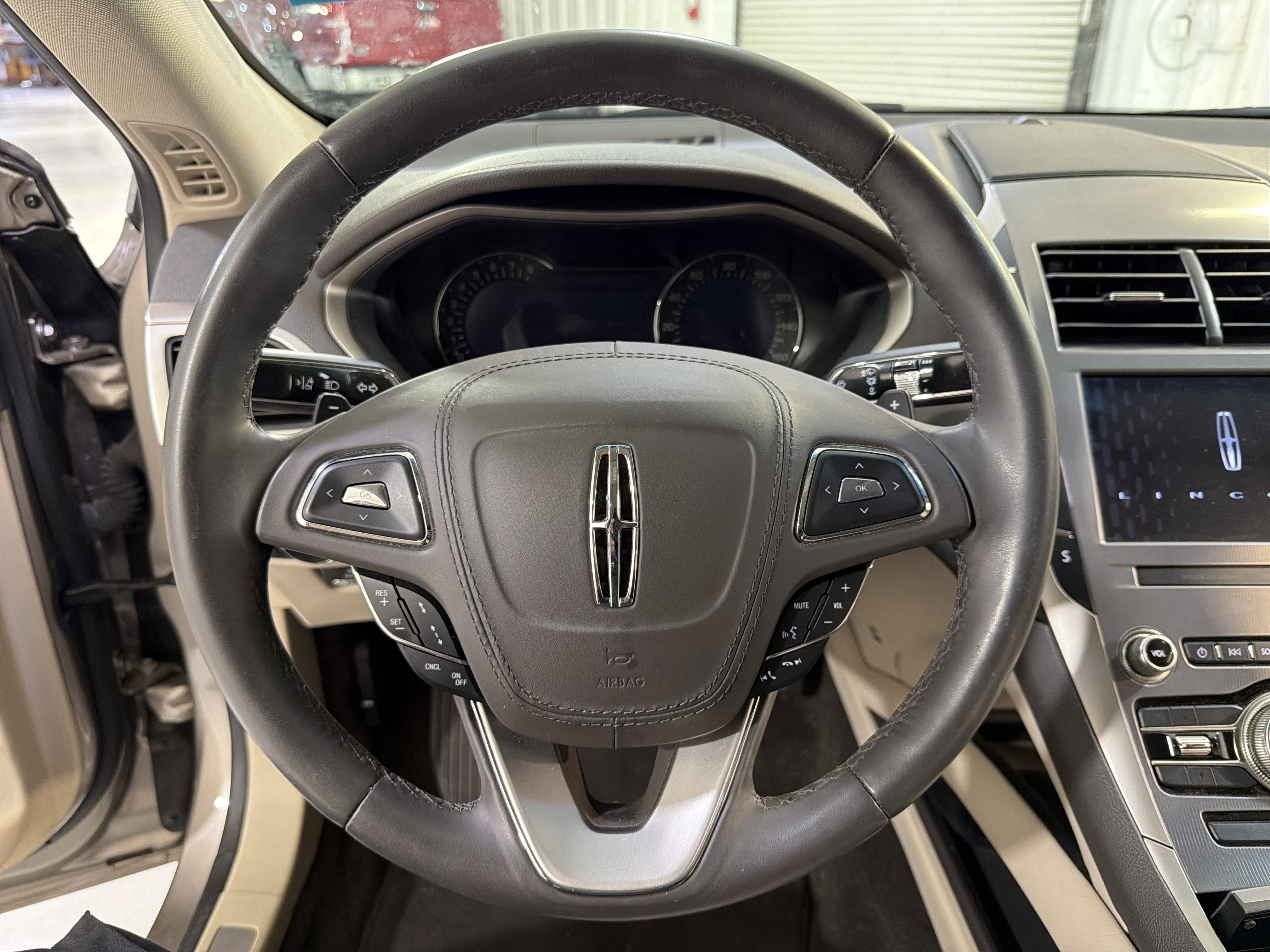 Used 2020 Lincoln MKZ w/ Convenience Package FWD image 15