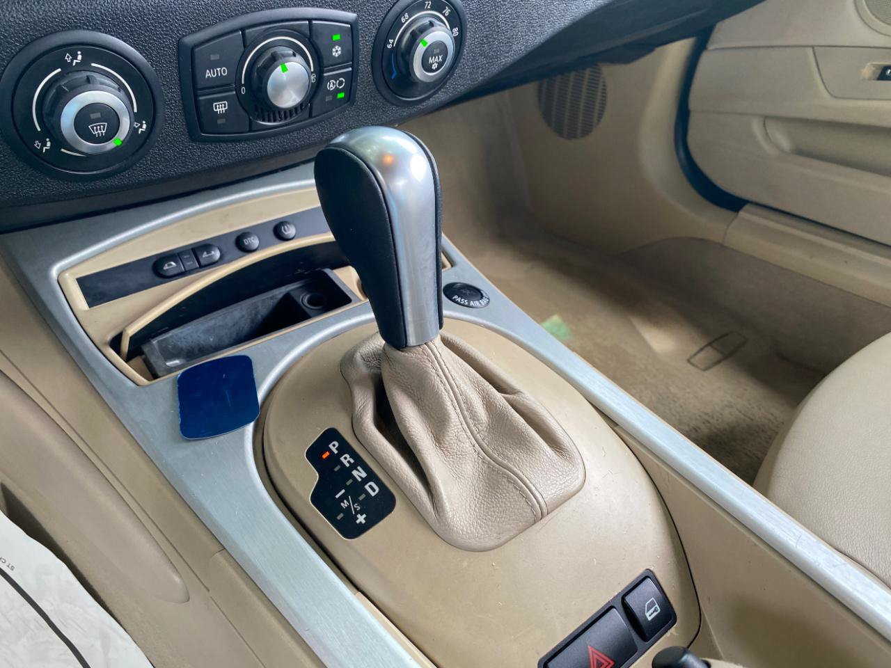 Used 2008 BMW Z4 3.0i RWD image 44