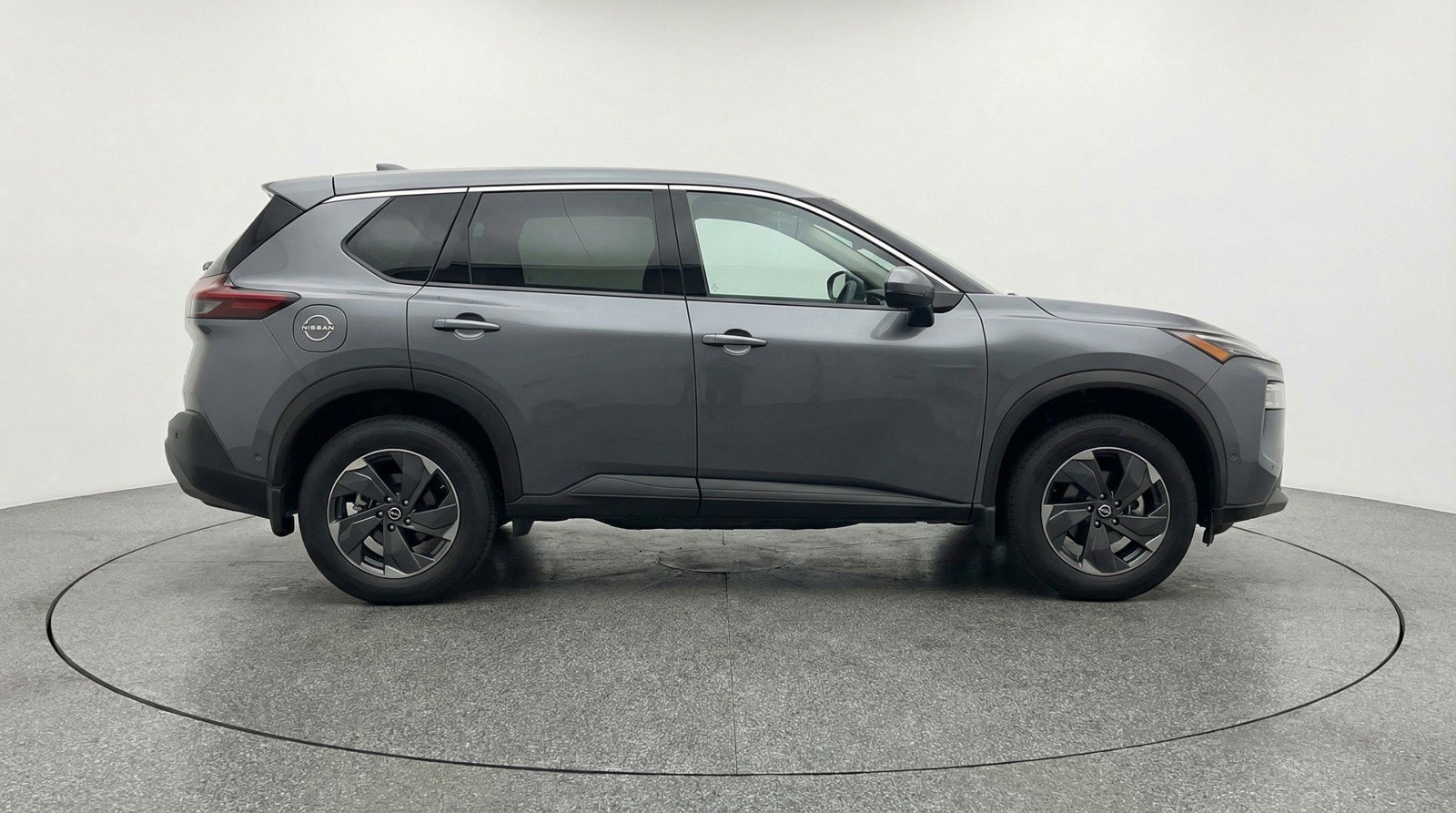 Used 2025 Nissan Rogue SV AWD/4WD image 5