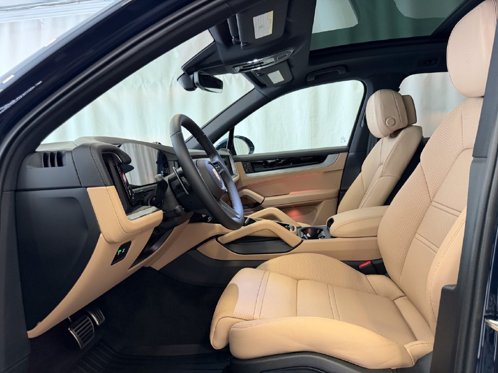 New 2026 Porsche Cayenne S AWD/4WD image 5