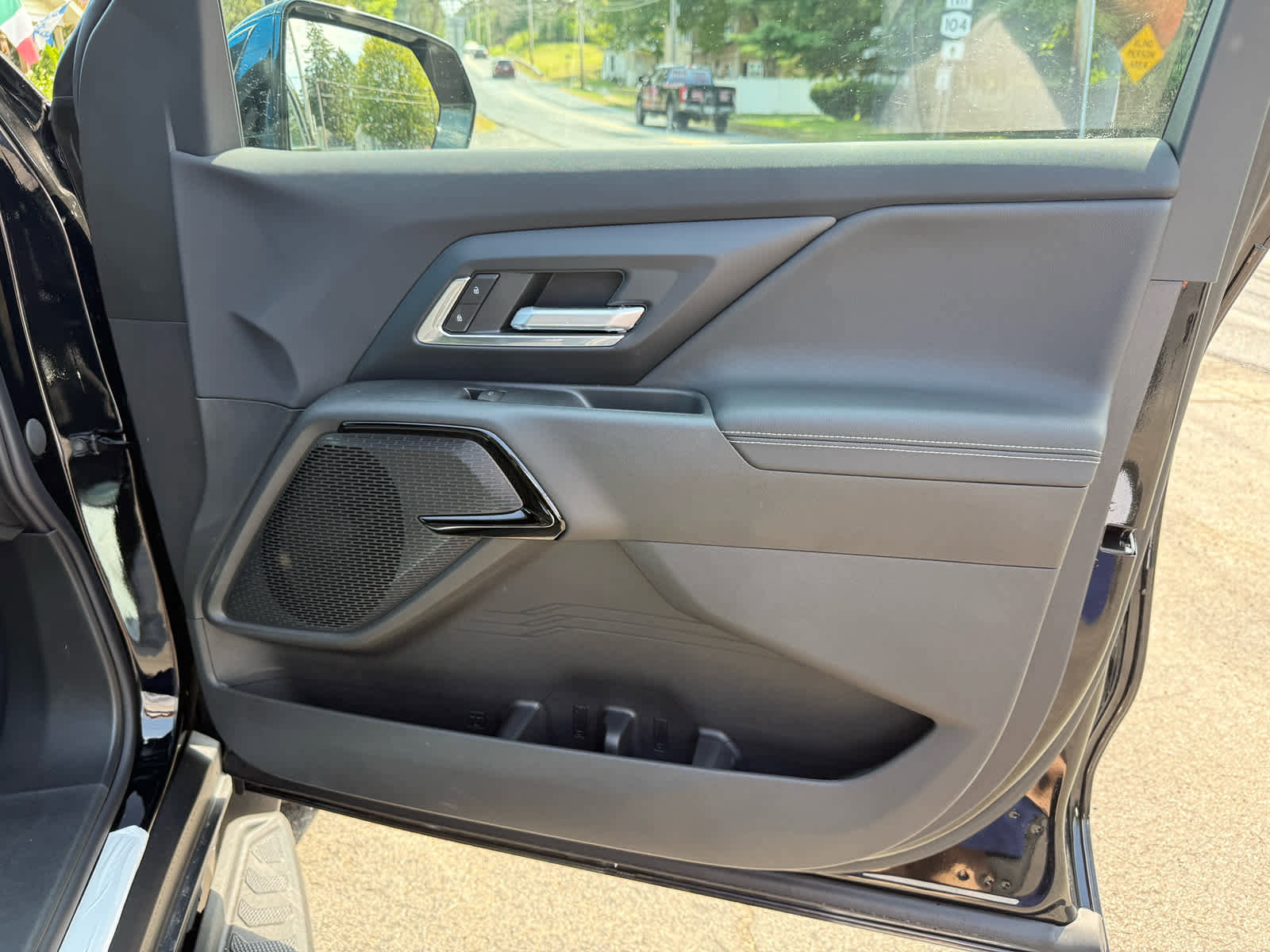 New 2026 Chevrolet Silverado EV LT image 29