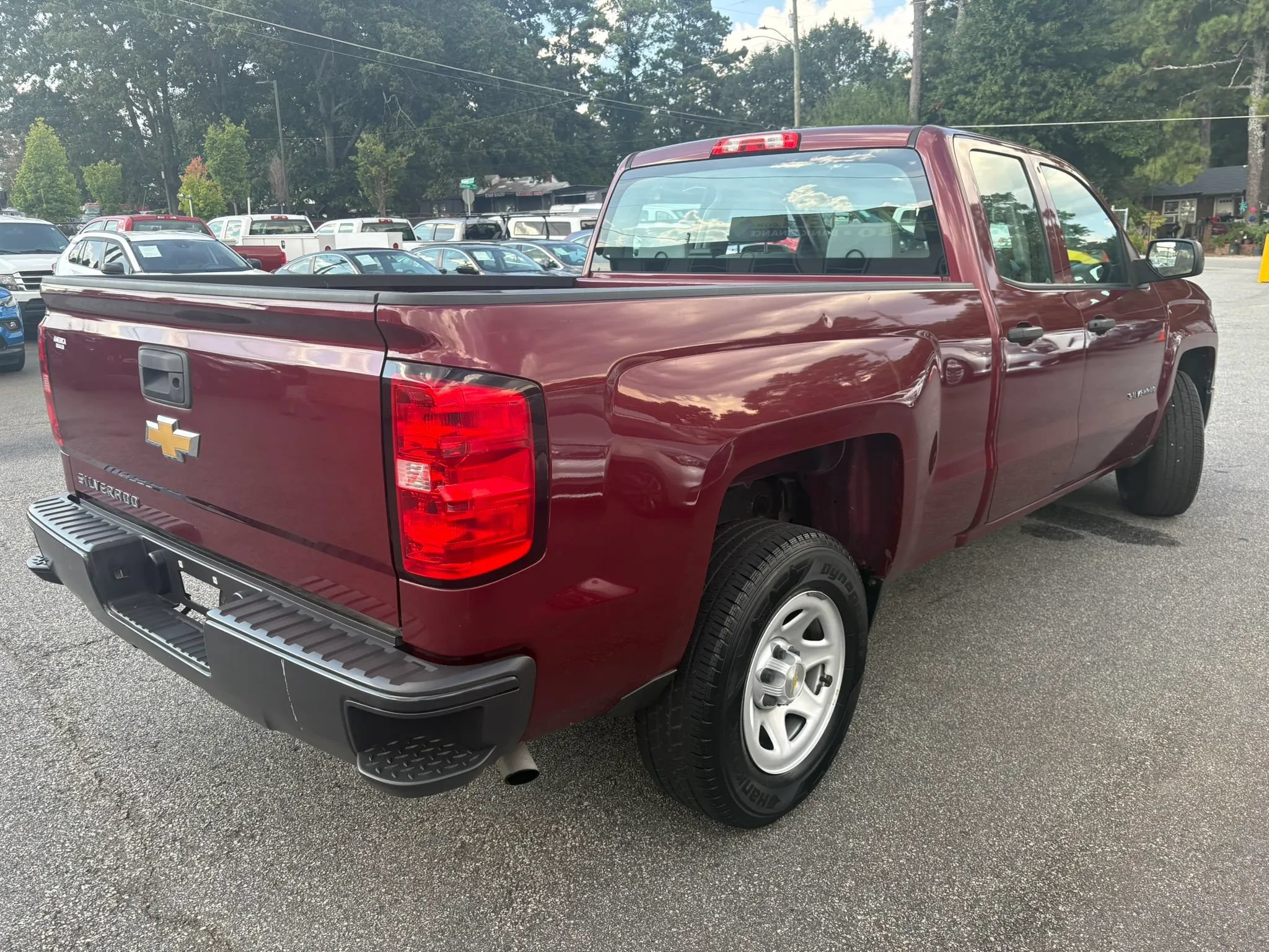 Used 2015 Chevrolet Silverado 1500 W/T RWD image 17