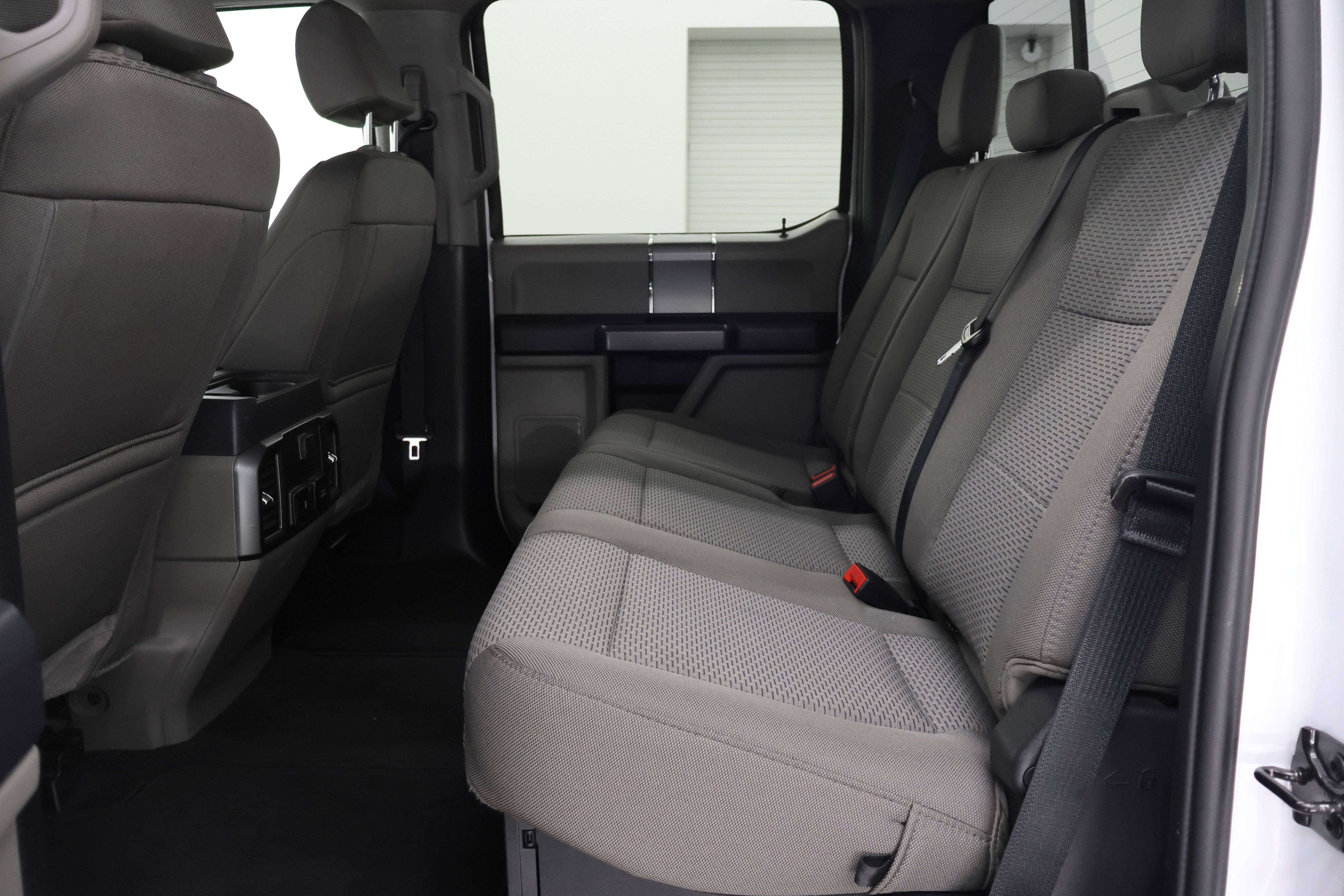 Used 2022 Ford F250 XLT w/ Black Appearance Package image 9