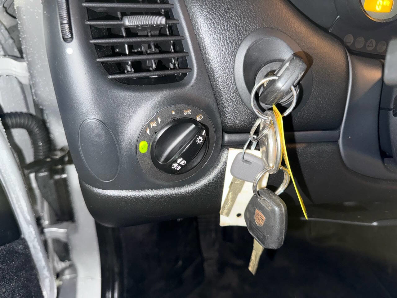 Used 2002 Porsche Boxster image 16