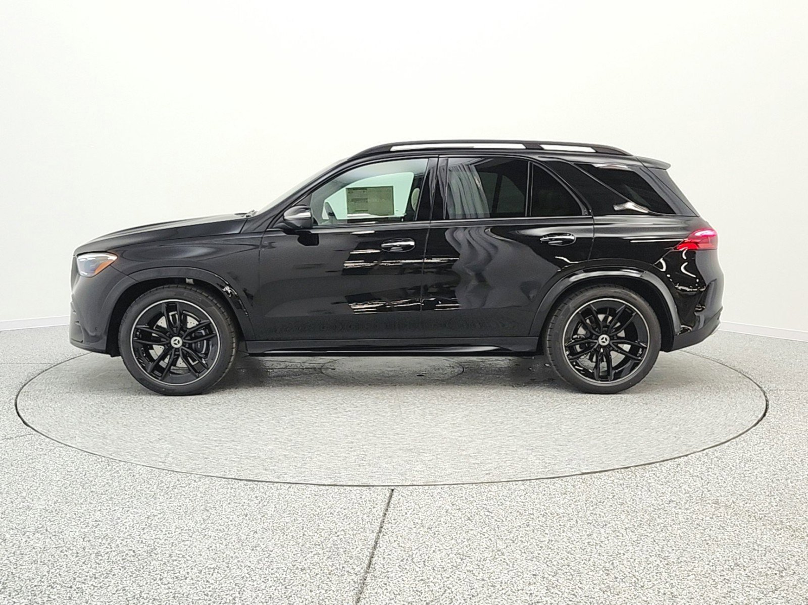 New 2026 Mercedes-Benz GLE 580 4MATIC image 8