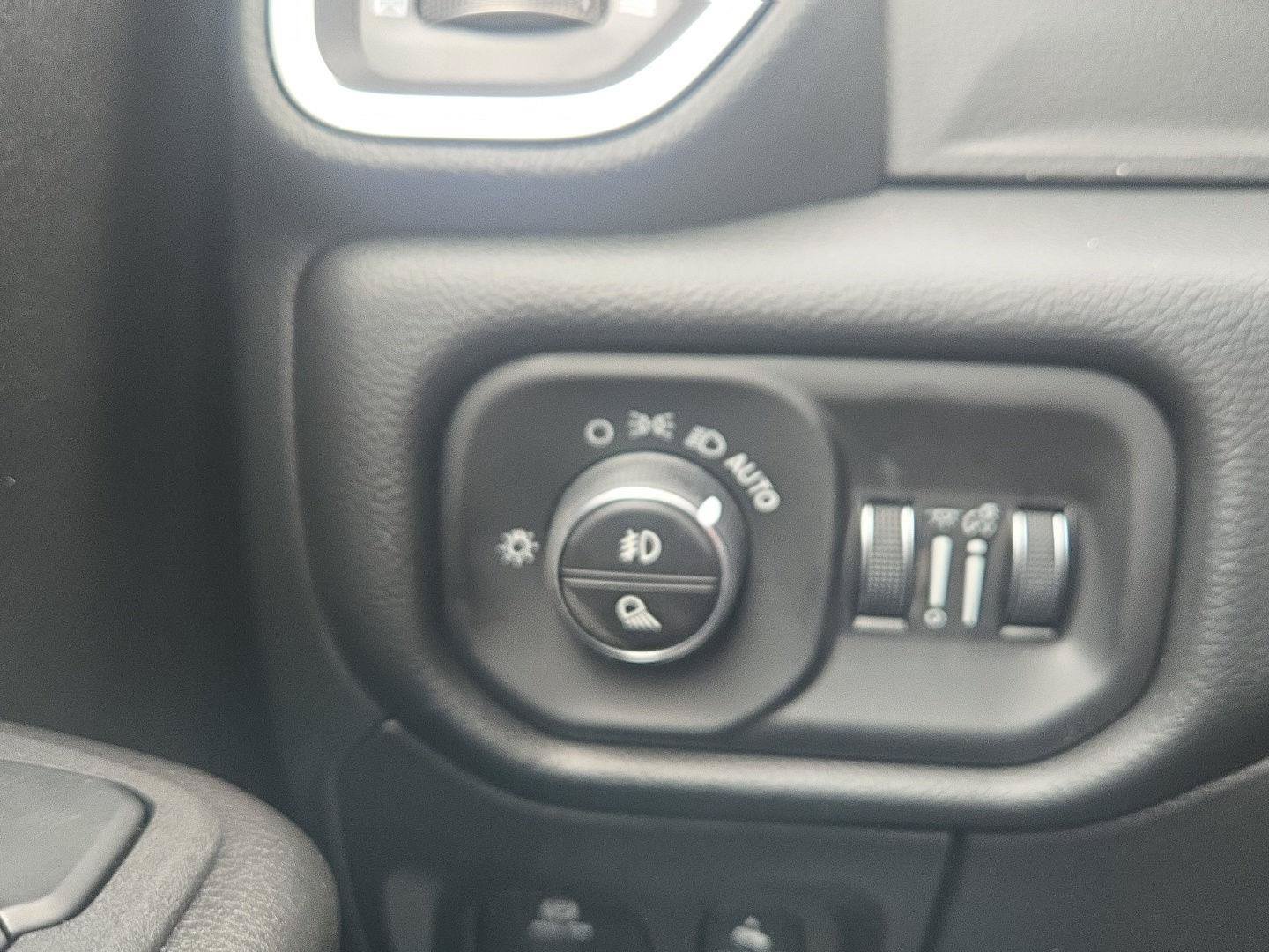 New 2026 RAM 1500 Big Horn AWD/4WD image 19